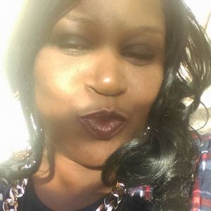 Meet your Posher, Ebony